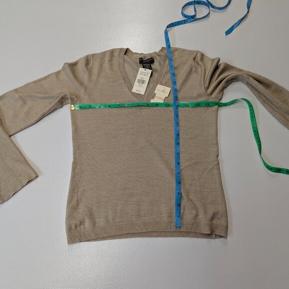 NWT Banana Replublic Silk Blend Sweater Size Small Color Tan - Picture 9 of 10